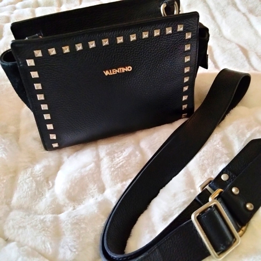 VALENTINO BY MARIO VALENTINO CROSSBODY BAG ♥️